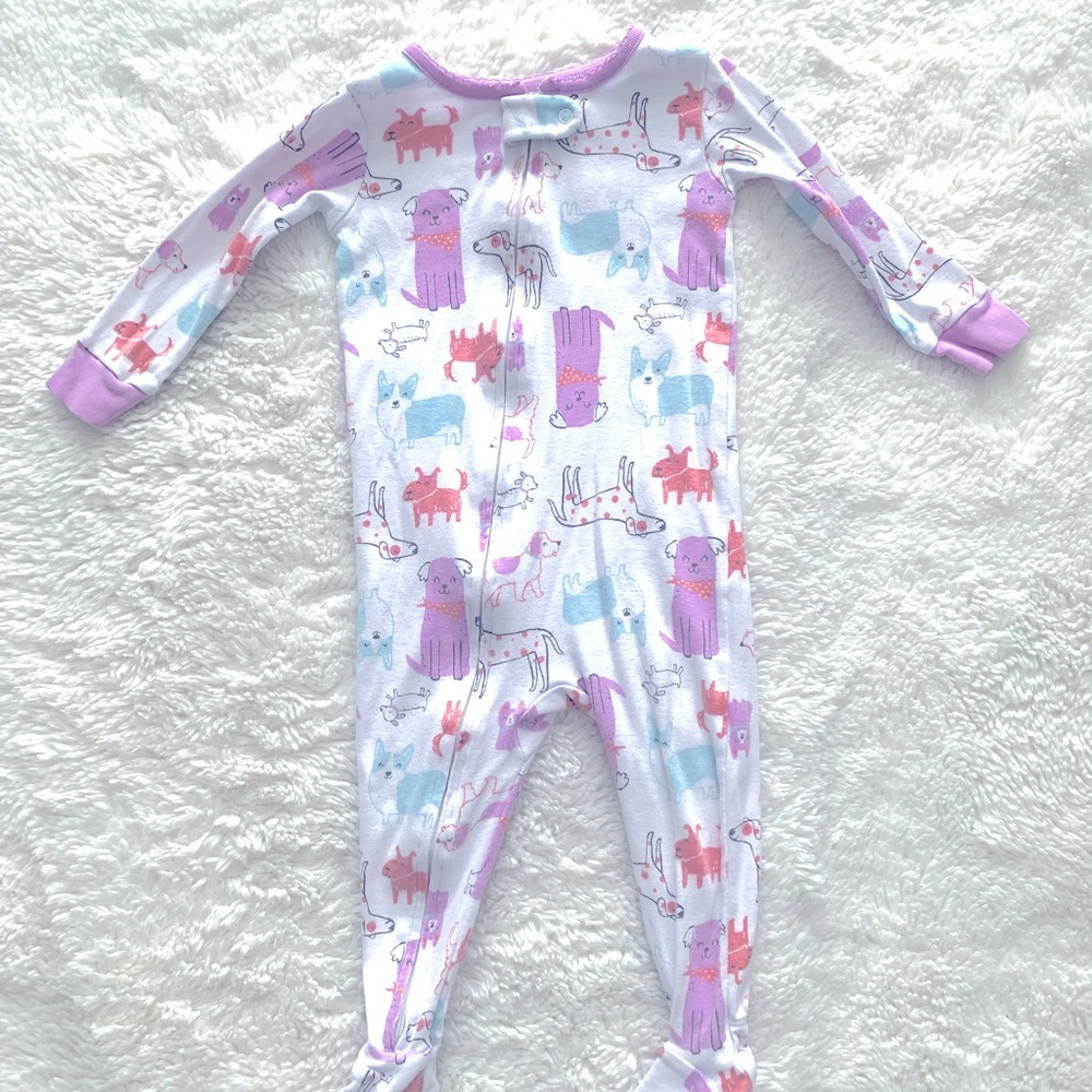 Baby Girl 12Mo Carter’s Snug fit Pijama. Used good. Cozy and cute